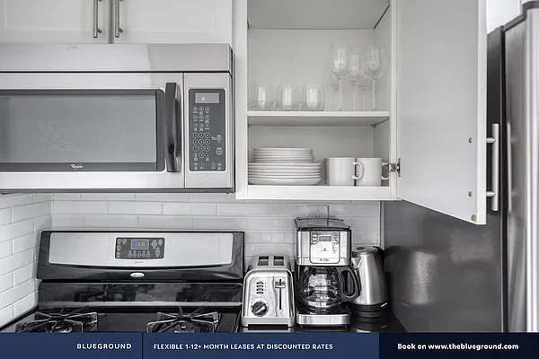 Rented by The Blueground | media 165