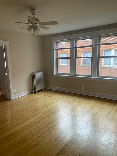 2346 W Touhy Ave #1E Photo 1