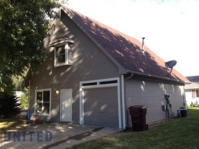 1st image of 317 W 5th St