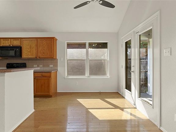 4th image of 5716 Calf Creek Dr