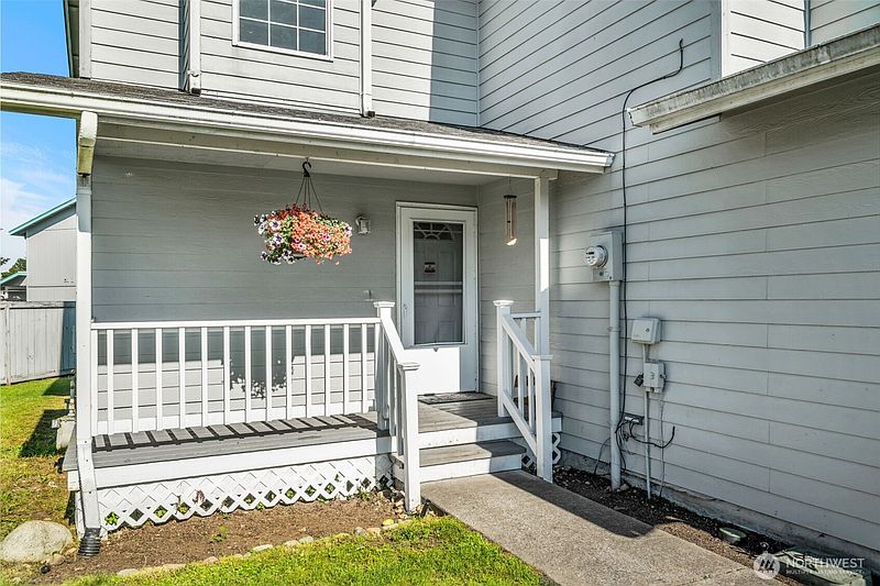 3rd image of 15334 Berry Valley Drive SE #15332
