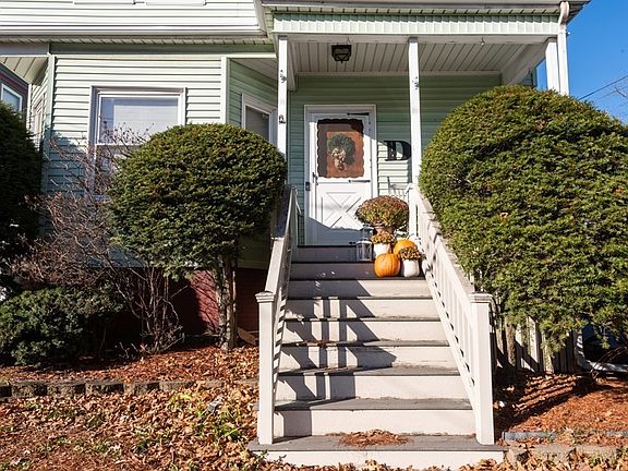 2nd image of 112 Essex St