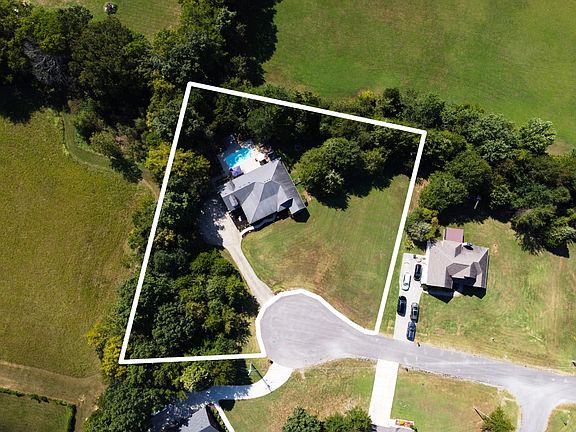 4th image of 906 W Sagefield Dr