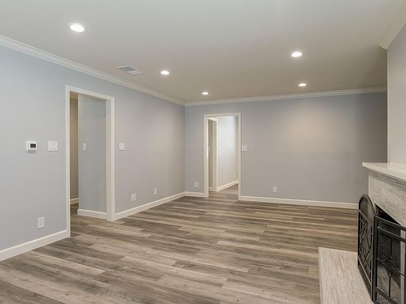 4th image of 2835 Temple Ct