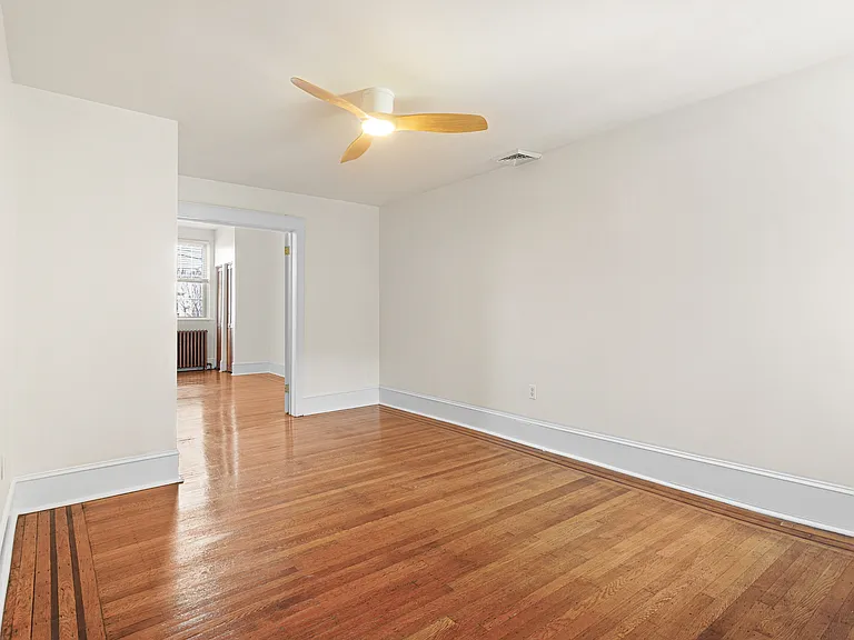 202 E Girard Ave #1 — Photo 4