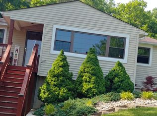 7404 Evanston Ave NE, Lanesville, IN 47136