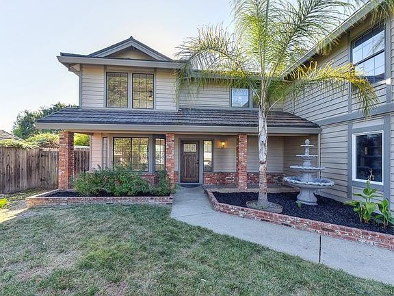 3rd image of 4612 Odessa Ct