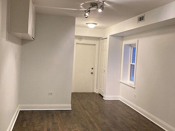 5th image of 1650 N Richmond St #G