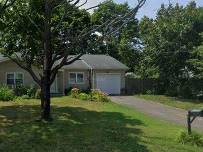 534 Meade Avenue, Bellport, NY, 11713