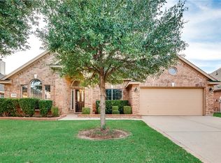 4919 Screech Owl Ln, Grand Prairie, TX 75052