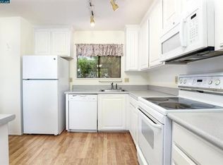 378 Camelback Rd, Pleasant Hill, CA 94523