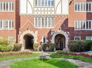 2450 W Estes Ave #1, Chicago, IL 60645
