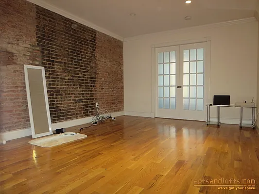 Rented by aptsandlofts.com | media 4
