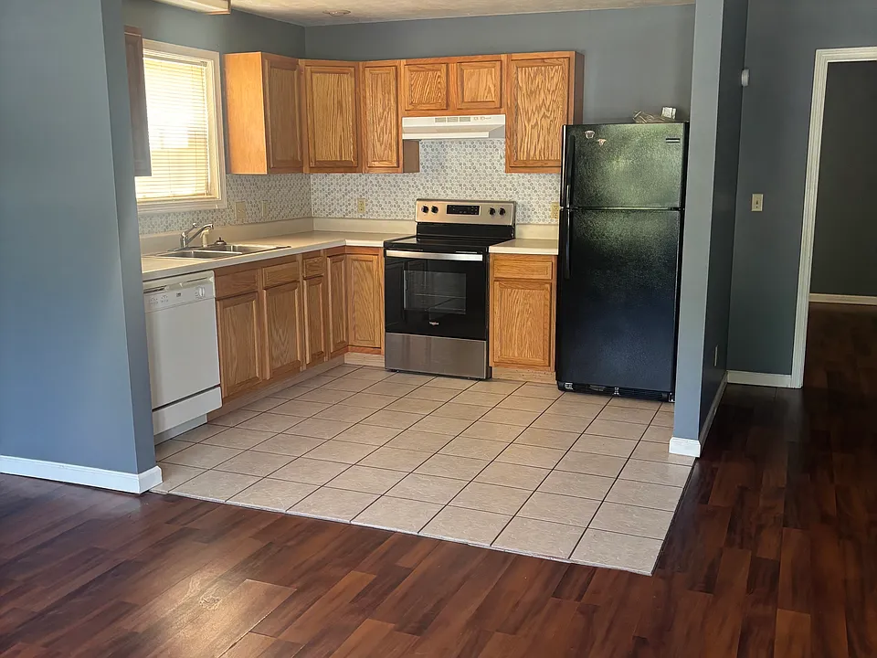 415 Packing House Rd #5