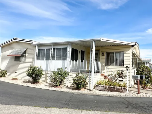 1047 Maple Dr, Windsor, CA 95492