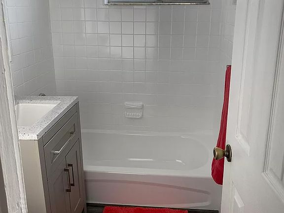 2nd image of 161 SE Bonita Ct #1