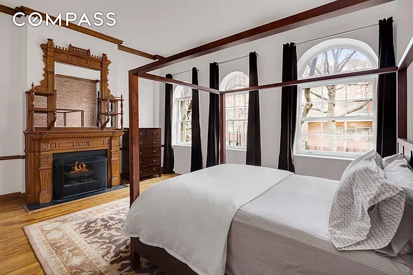 Sold by Compass | media 15