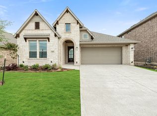 1045 Snowy Owl Dr, Alvarado, TX 76009
