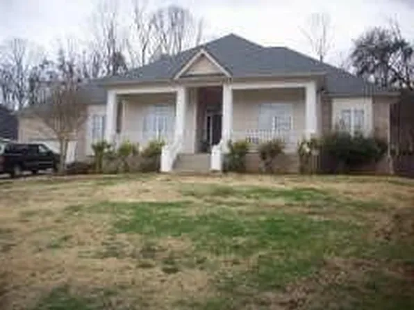 27 Cherokee Hills Dr, Rydal, GA 30171
