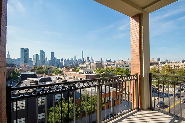 Rented by Zar LLC | media 9