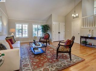 19351 Edwin Markham Dr, Castro Valley, CA 94552