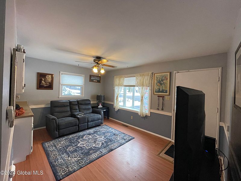 4th image of 52 Mary Hadge Drive