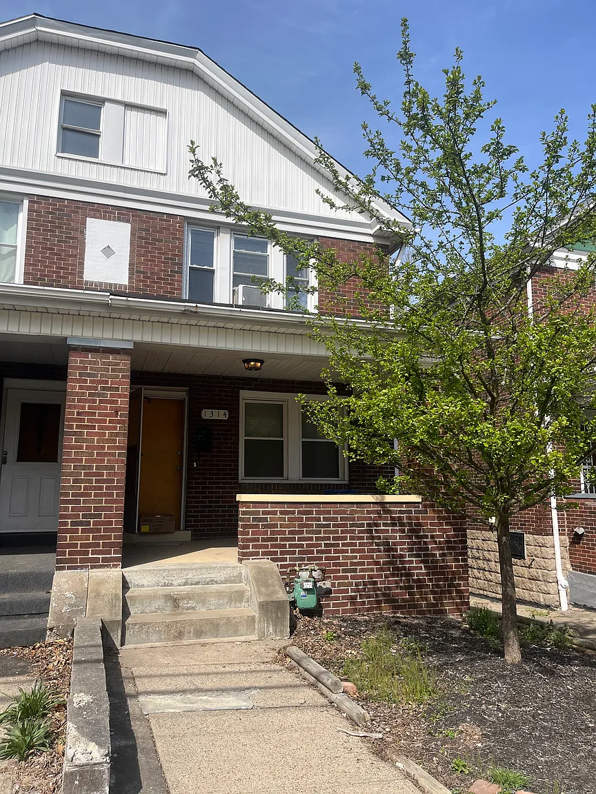 1314 Wightman St photo 1
