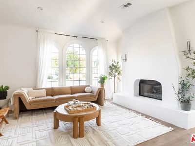 4715 S Victoria Ave, Los Angeles, CA, 90043