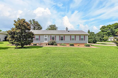 2504 Angelyn Dr Photo 1