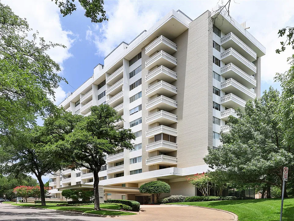 3701 Turtle Creek Blvd #12C