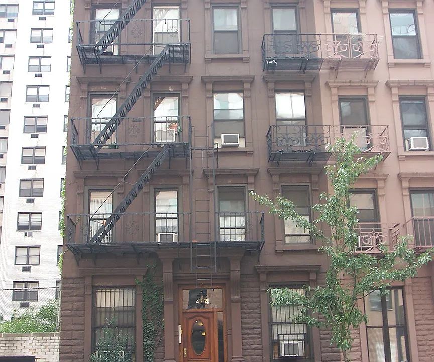 1st image of 444 W 58th St