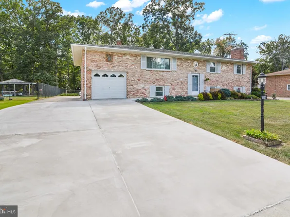 9109 Cheltenham Dr, Brandywine, MD 20613