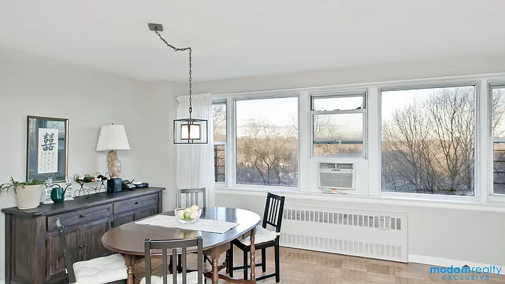 Sold by Moda Realty | media 24