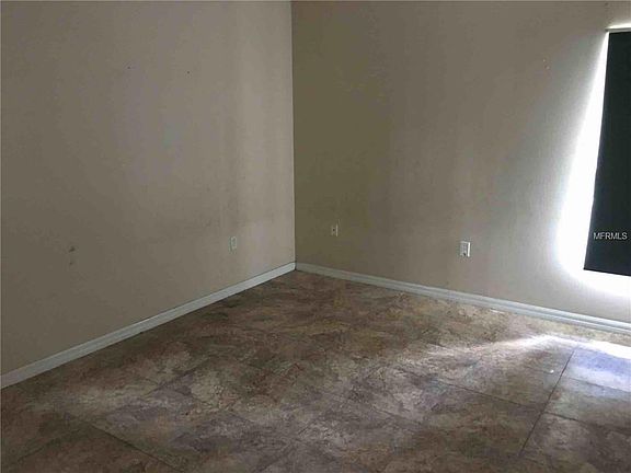 3rd image of 11807 Tall Elm Ct