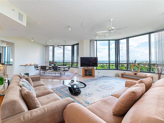 2nd image of 1241 Gulf Of Mexico Dr Unit 607