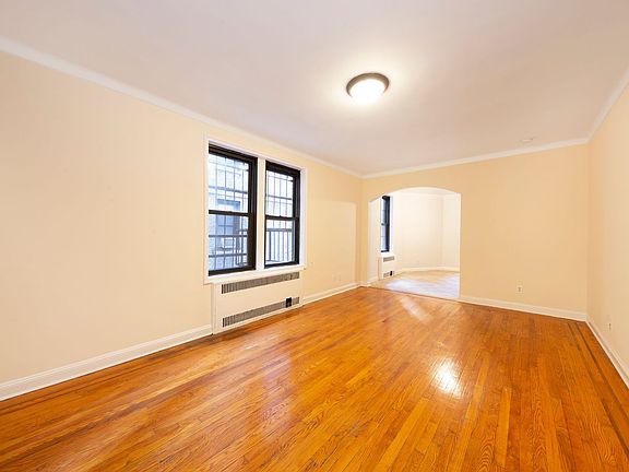 5th image of 95 Lexington Ave APT 2A