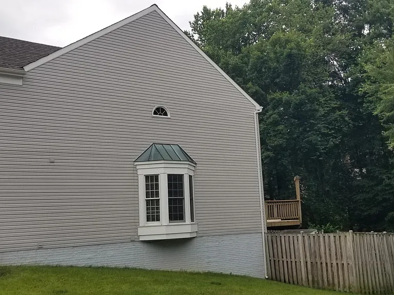 12686 Wimbley Ln — Photo 2