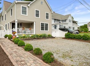 21 Prospect Ave E, Niantic, CT 06357