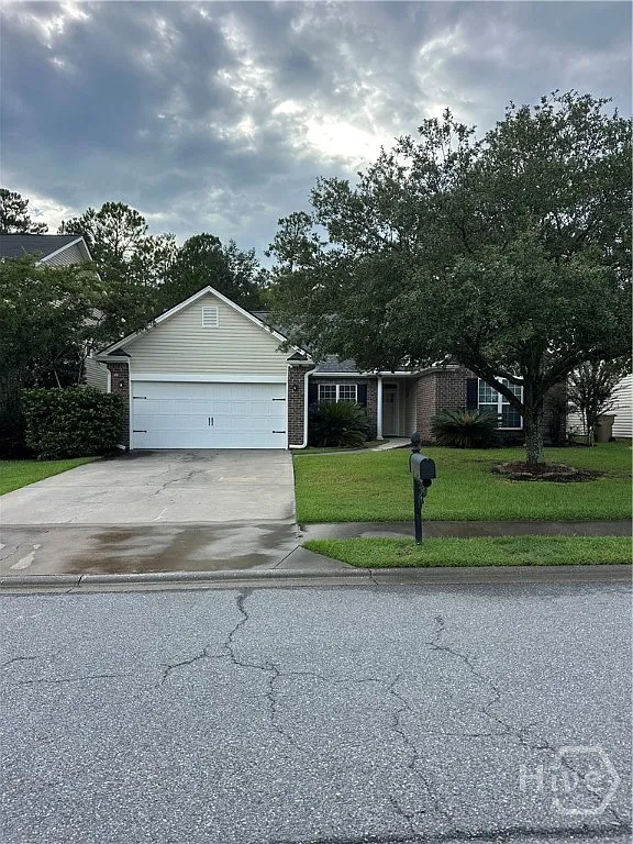 4 bed, 2.0 bath, 1549 sqft, $2,550 — Photo 4