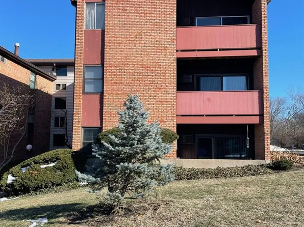 4806 Chalet Dr APT 12, Cincinnati, OH 45217