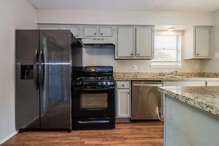 11750 Murr Way — Photo 7