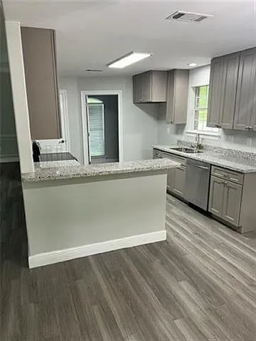 64 Helen Dr — Photo 7