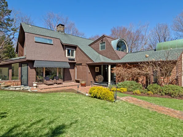 3 Prospect Street, Shoreham, NY 11786