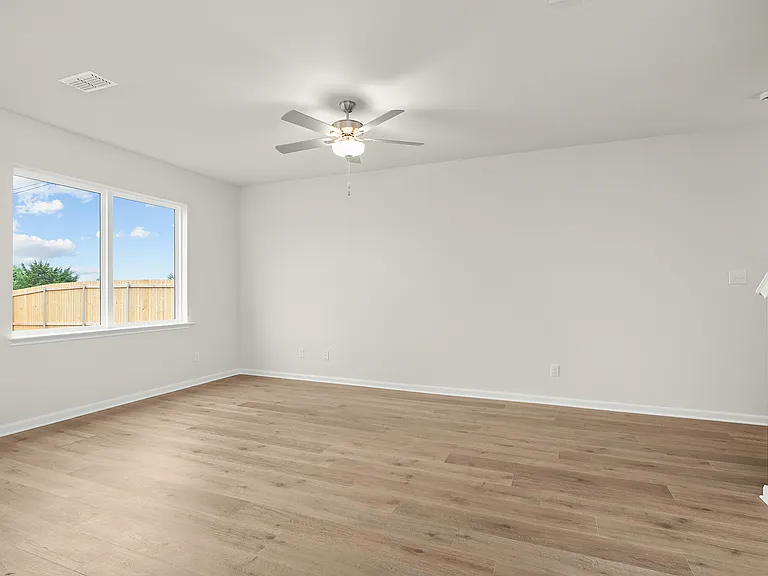 Delano Estates — Photo 45