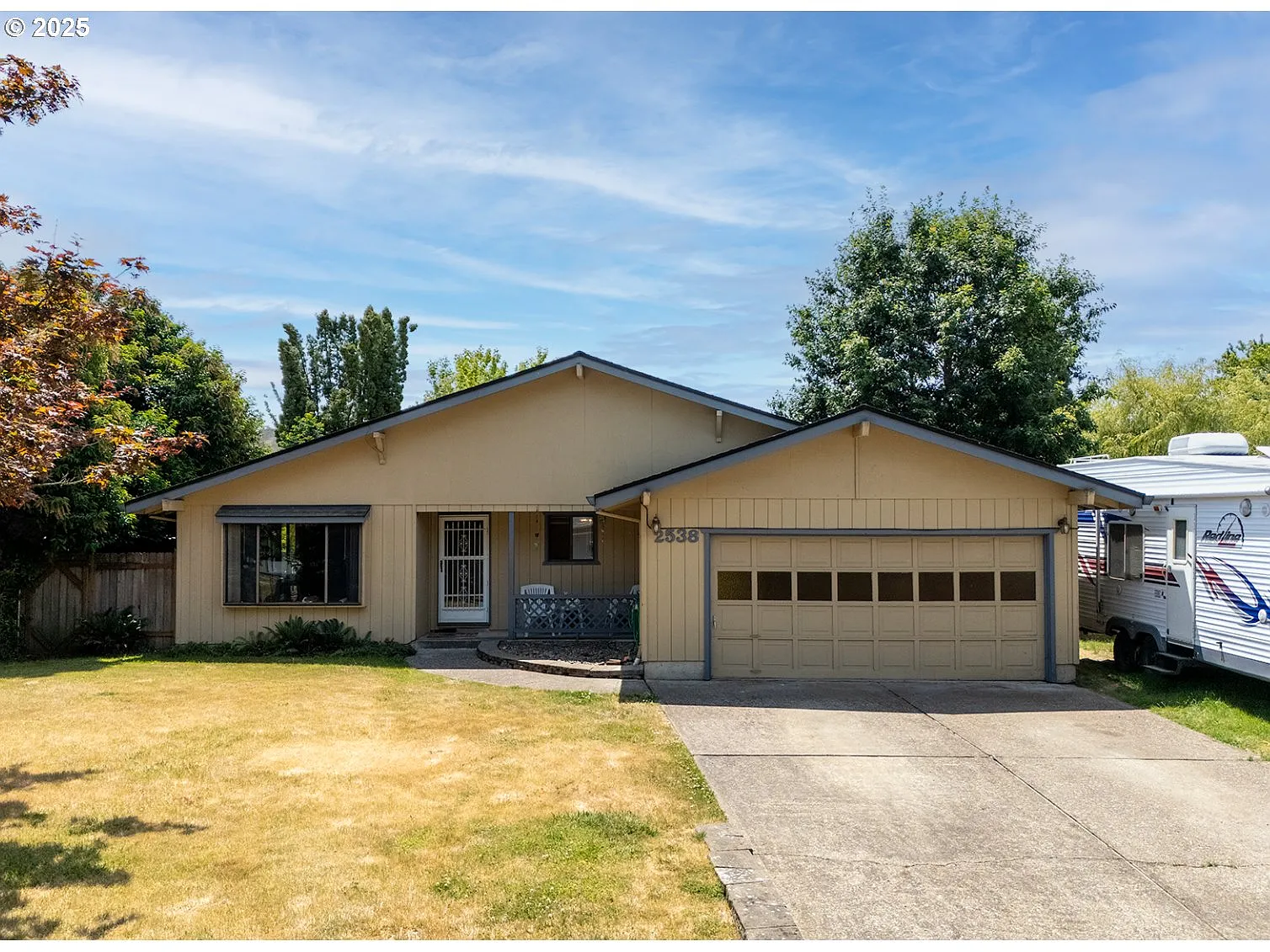 2538 NE Chalmers Way photo 1