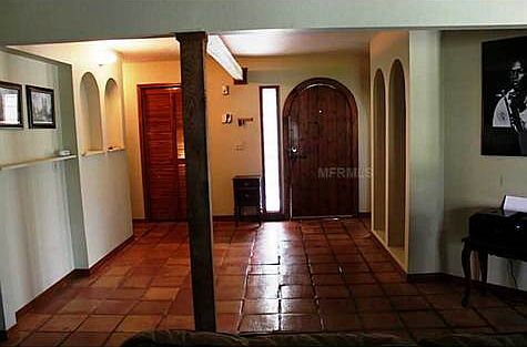 3rd image of 2633 Ellen Ave