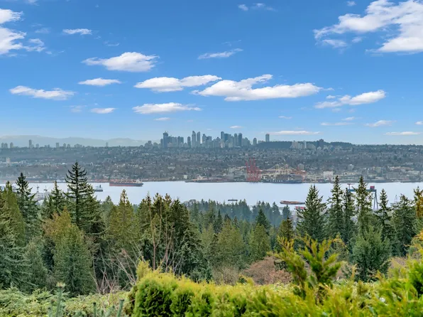 715 King Georges Way, West Vancouver, BC V7S 1S2