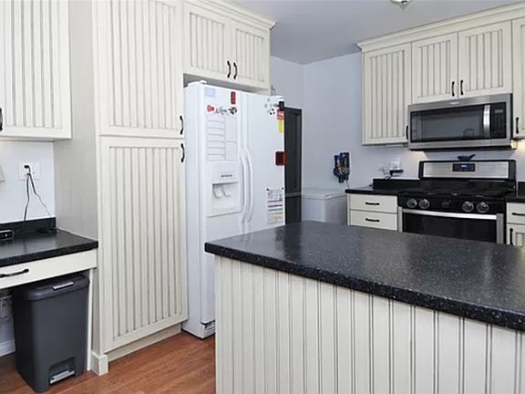 4th image of 6160 S Redfox Cir #1