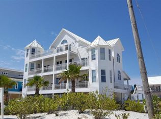 8118 Gulf Blvd, Navarre, FL 32566