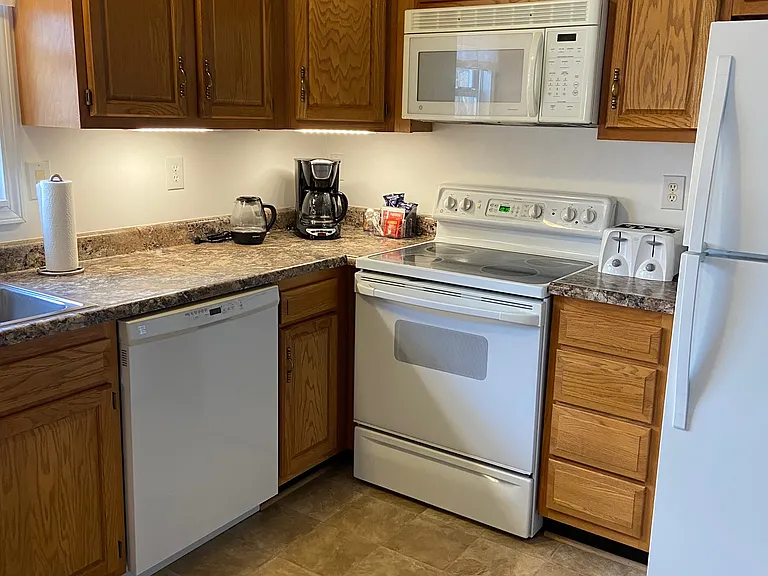 705 S Sherwood Ave #B — Photo 6